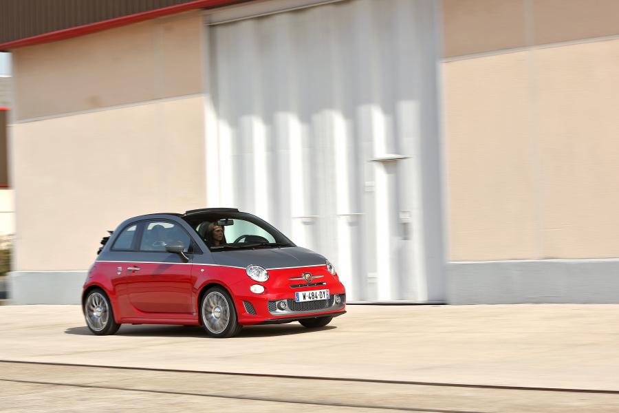  Abarth 595C Turismo 2012 года  (фото 42 из 54)